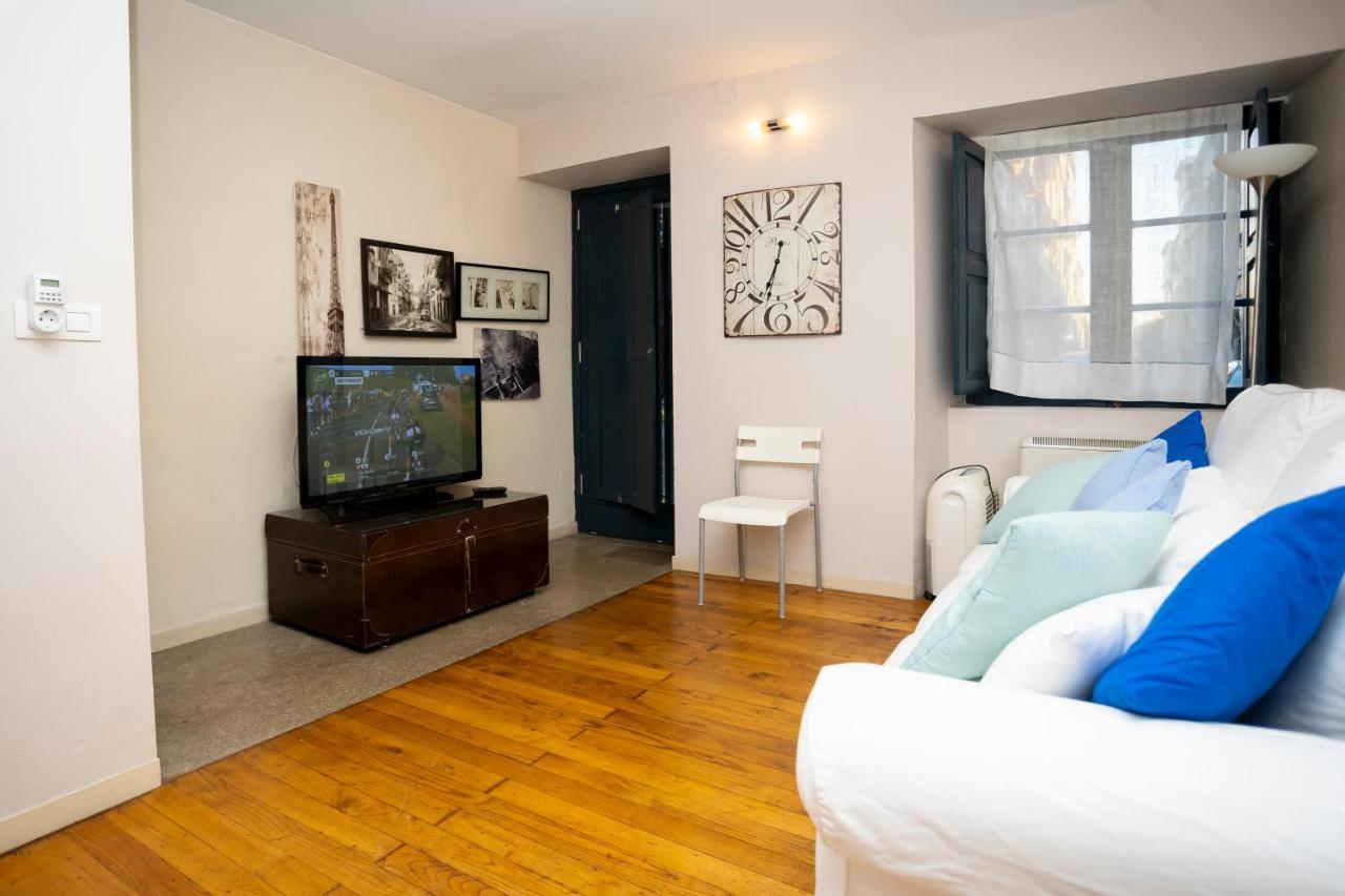 Turistiqa - Ferrol - Triplex Centro Apartment Екстериор снимка